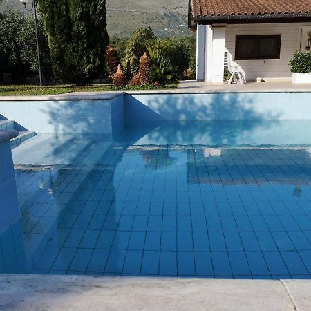 Villetta Blue Garden Sonnino ภายนอก รูปภาพ